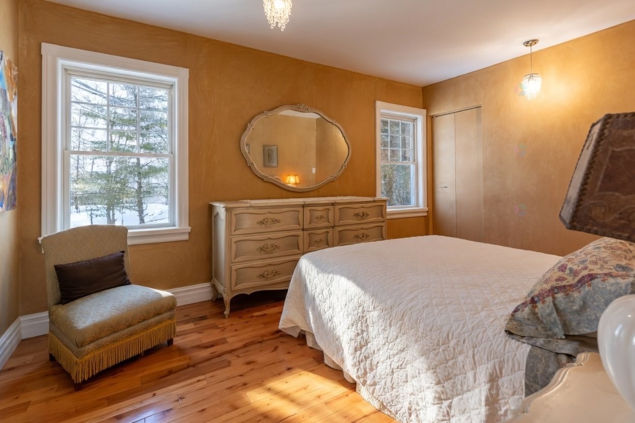 









65


Ch. Papineau

,
Lac-Brome,




QC
J0E1S0

