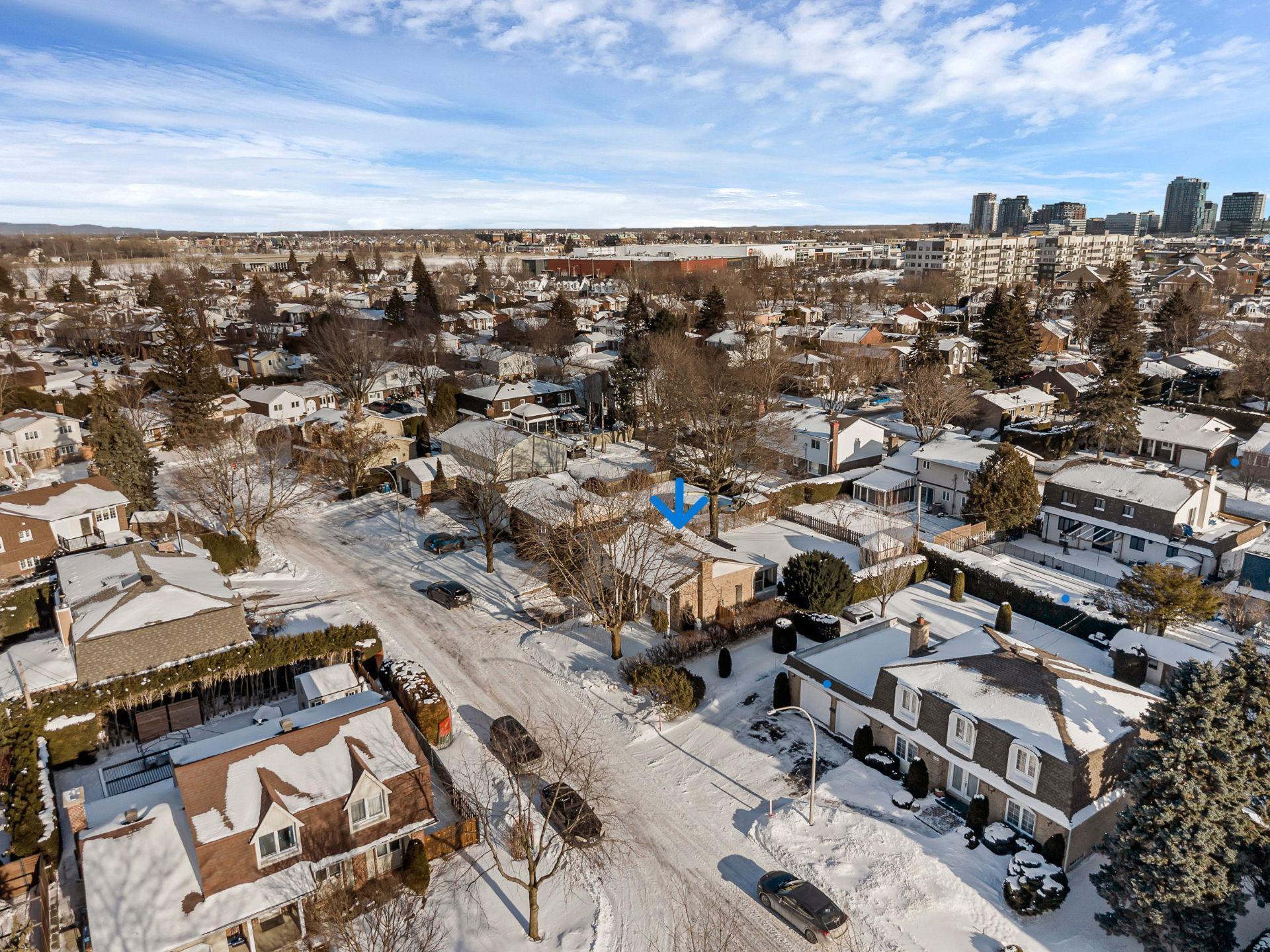 









3075


Rue Michaud

,
Brossard,




QC
J4Y1X4

