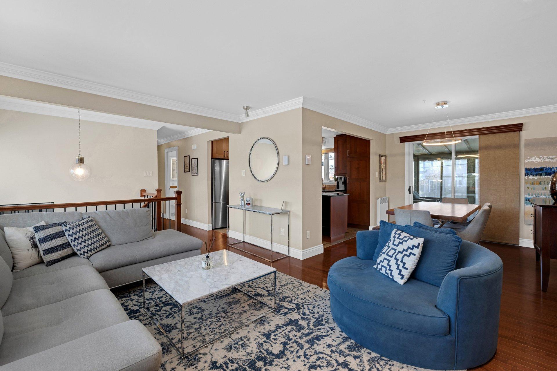 









3075


Rue Michaud

,
Brossard,




QC
J4Y1X4

