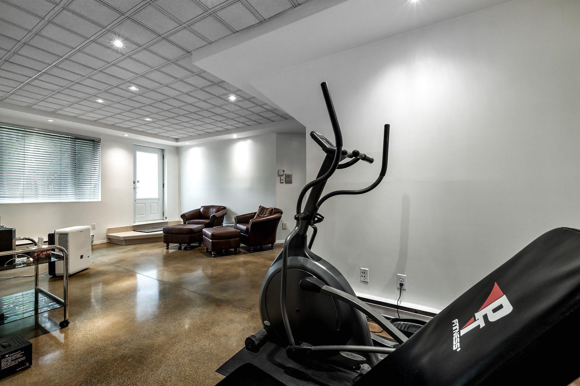 









1Z


Av. Sauriol

,
Laval (Laval-des-Rapides),




QC
H7N3A3

