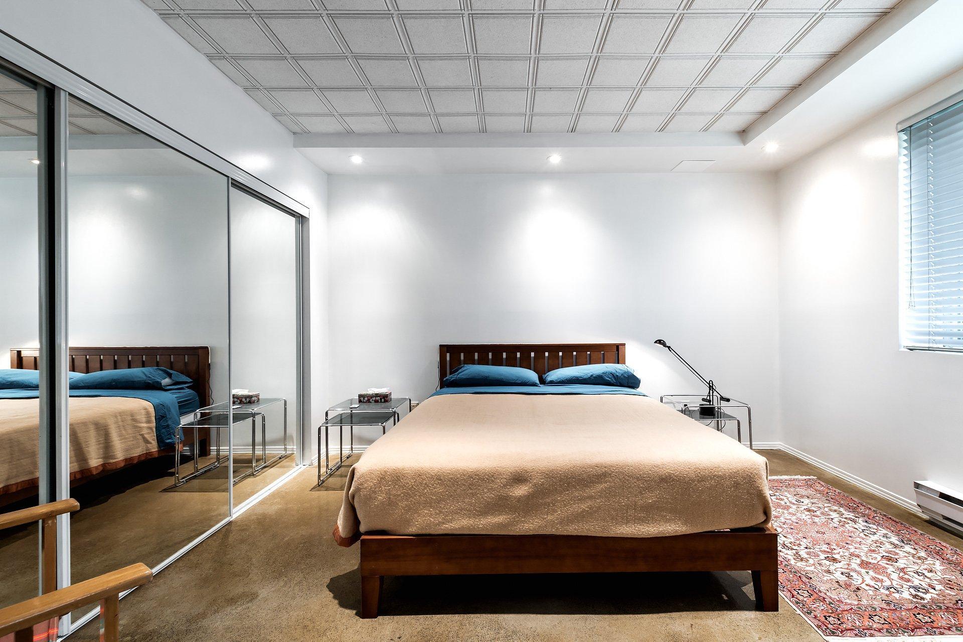 









1Z


Av. Sauriol

,
Laval (Laval-des-Rapides),




QC
H7N3A3

