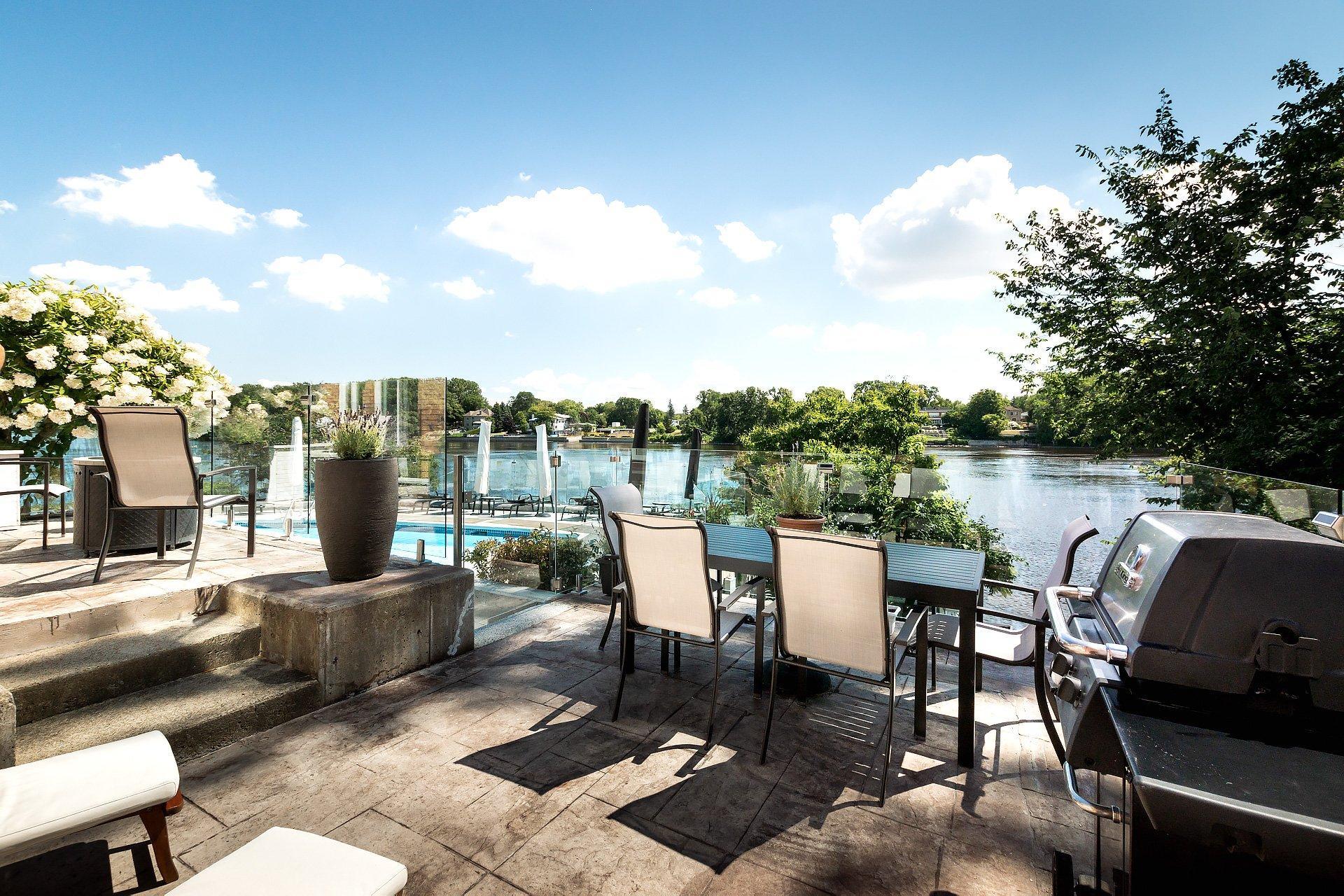 









1Z


Av. Sauriol

,
Laval (Laval-des-Rapides),




QC
H7N3A3

