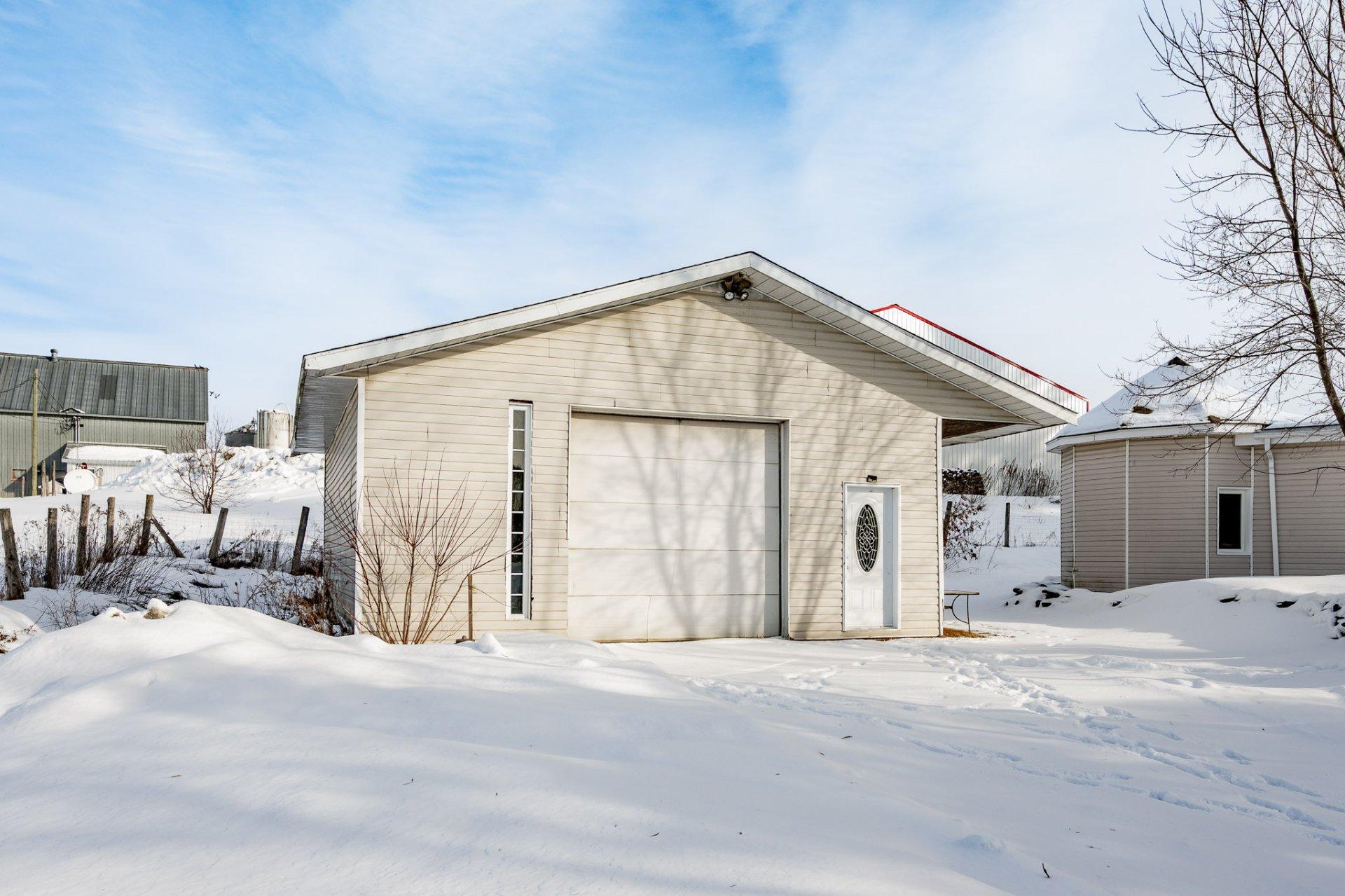 









431


5e Rang

,
Sherbrooke (Brompton/Rock Forest/Saint-Élie/Deauville),




QC
J1C0H6

