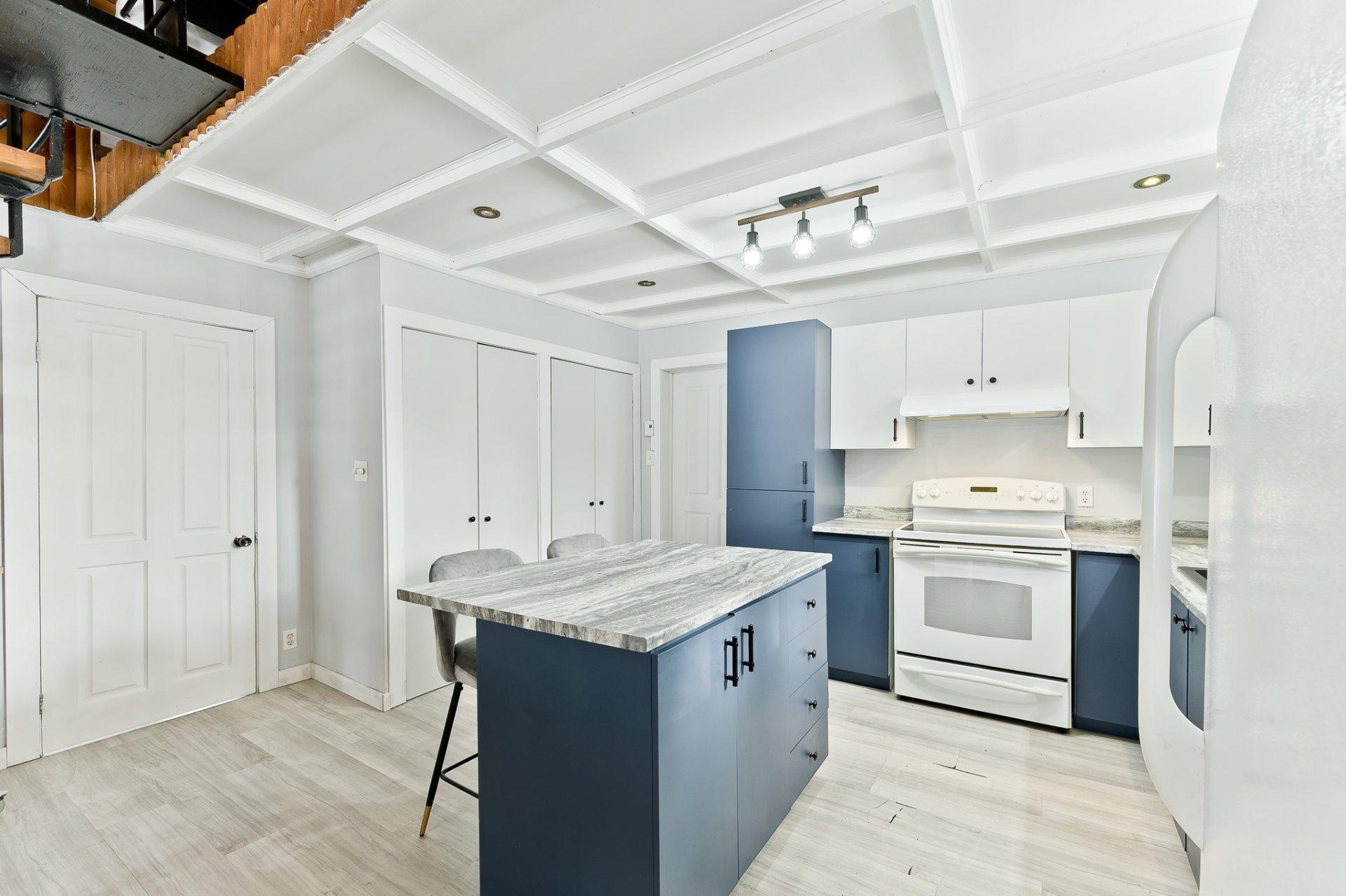 









431


5e Rang

,
Sherbrooke (Brompton/Rock Forest/Saint-Élie/Deauville),




QC
J1C0H6

