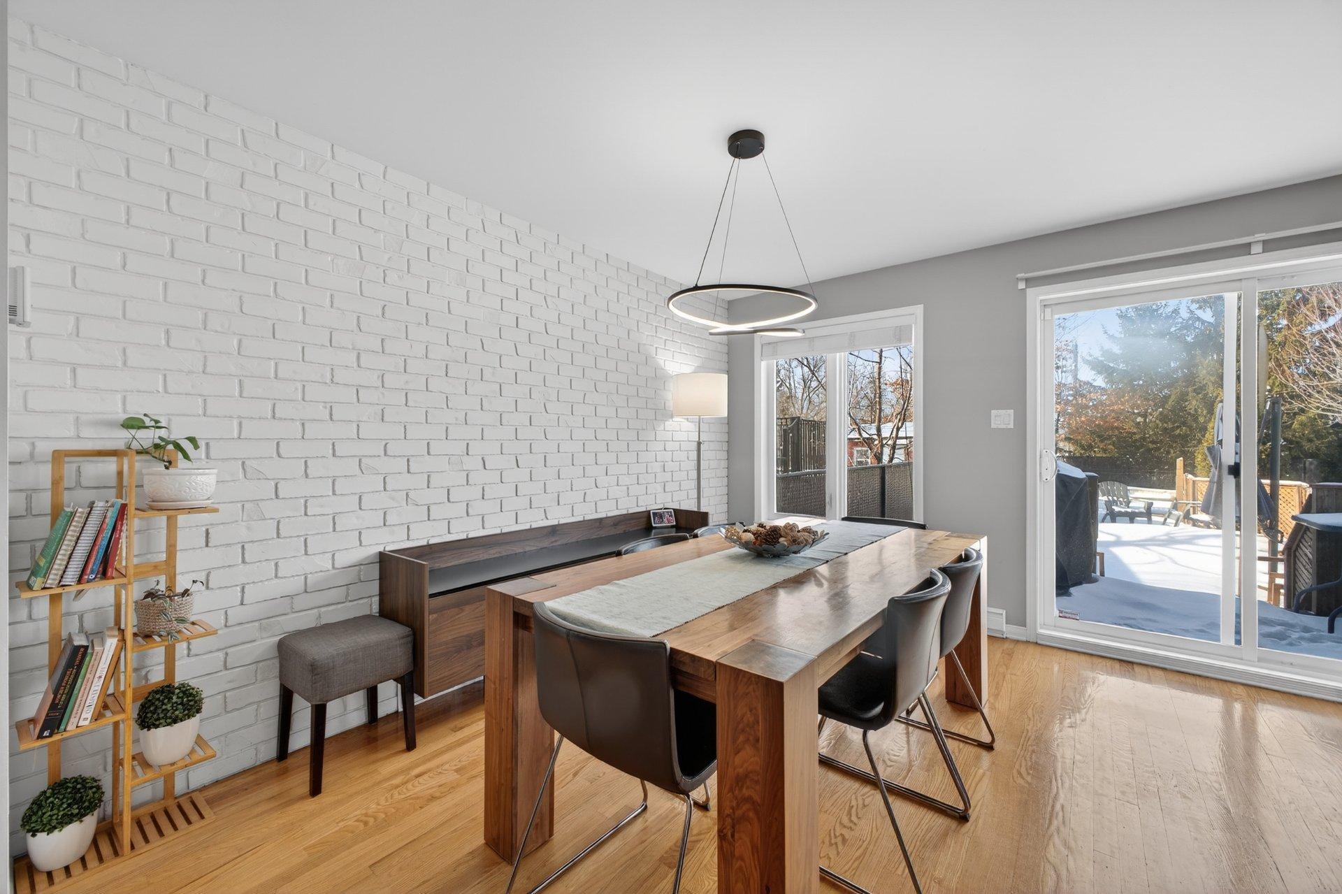 









50


Rue de la Seine

,
Candiac,




QC
J5R6Y2

