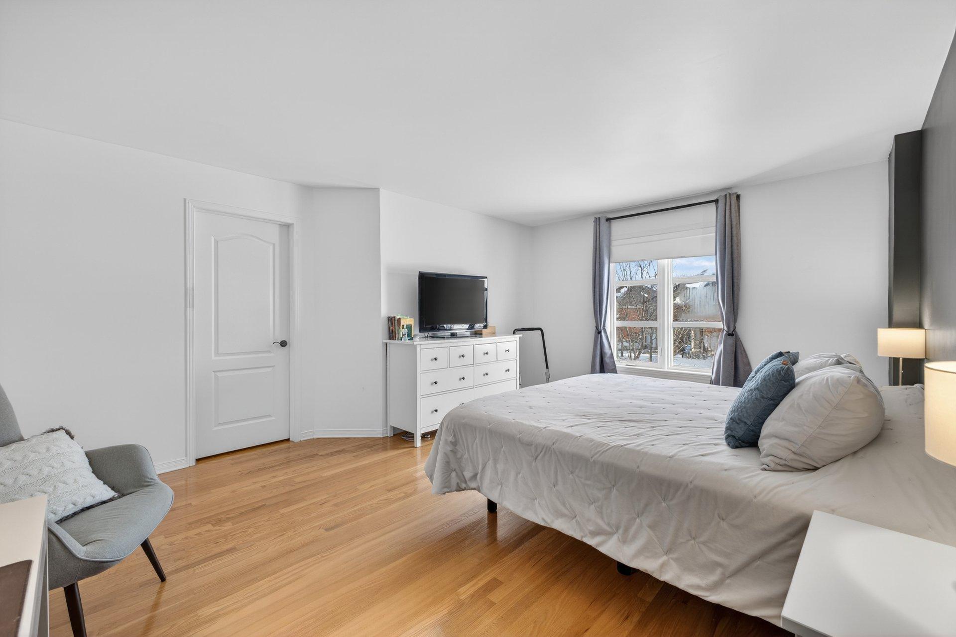 









50


Rue de la Seine

,
Candiac,




QC
J5R6Y2

