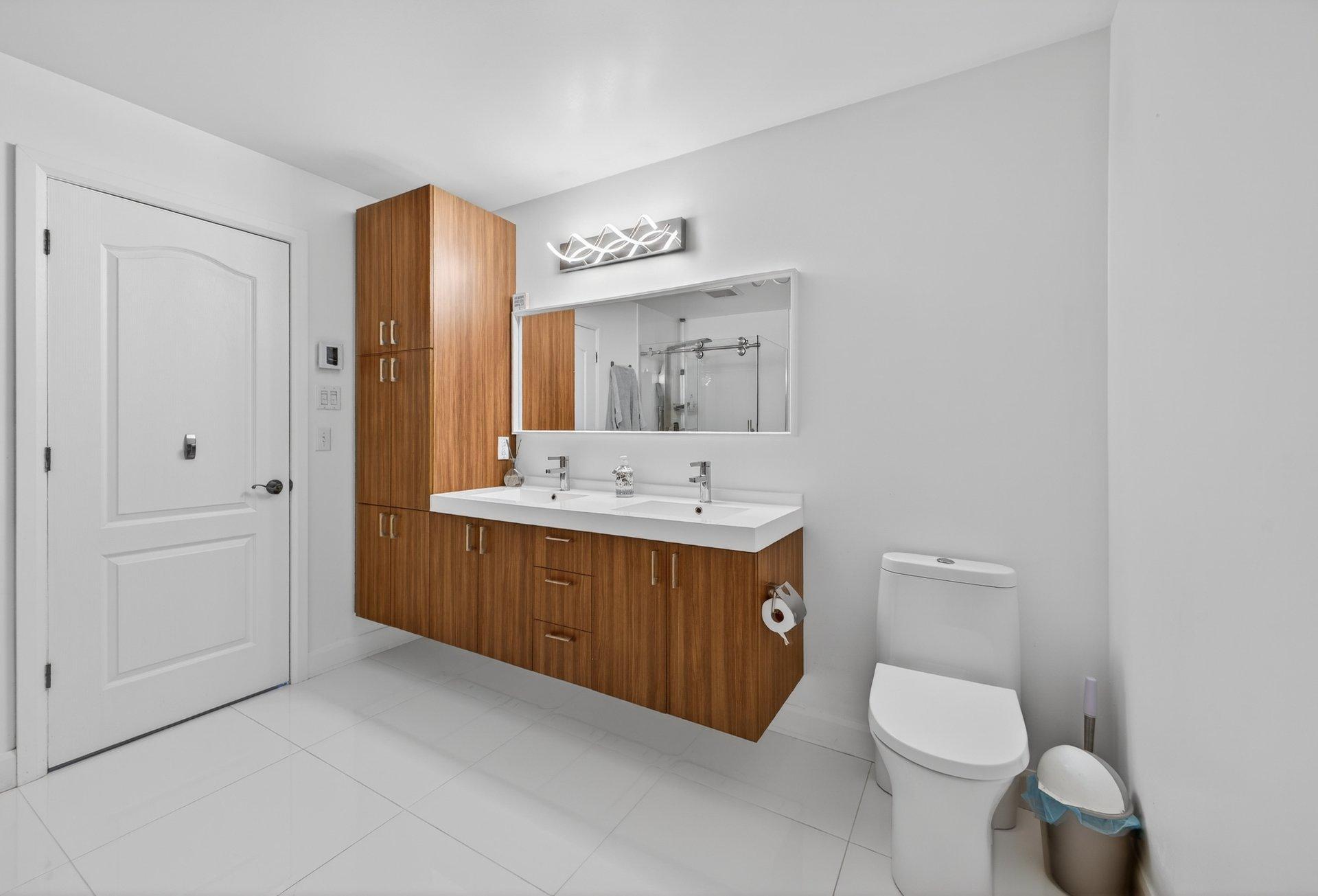 









50


Rue de la Seine

,
Candiac,




QC
J5R6Y2

