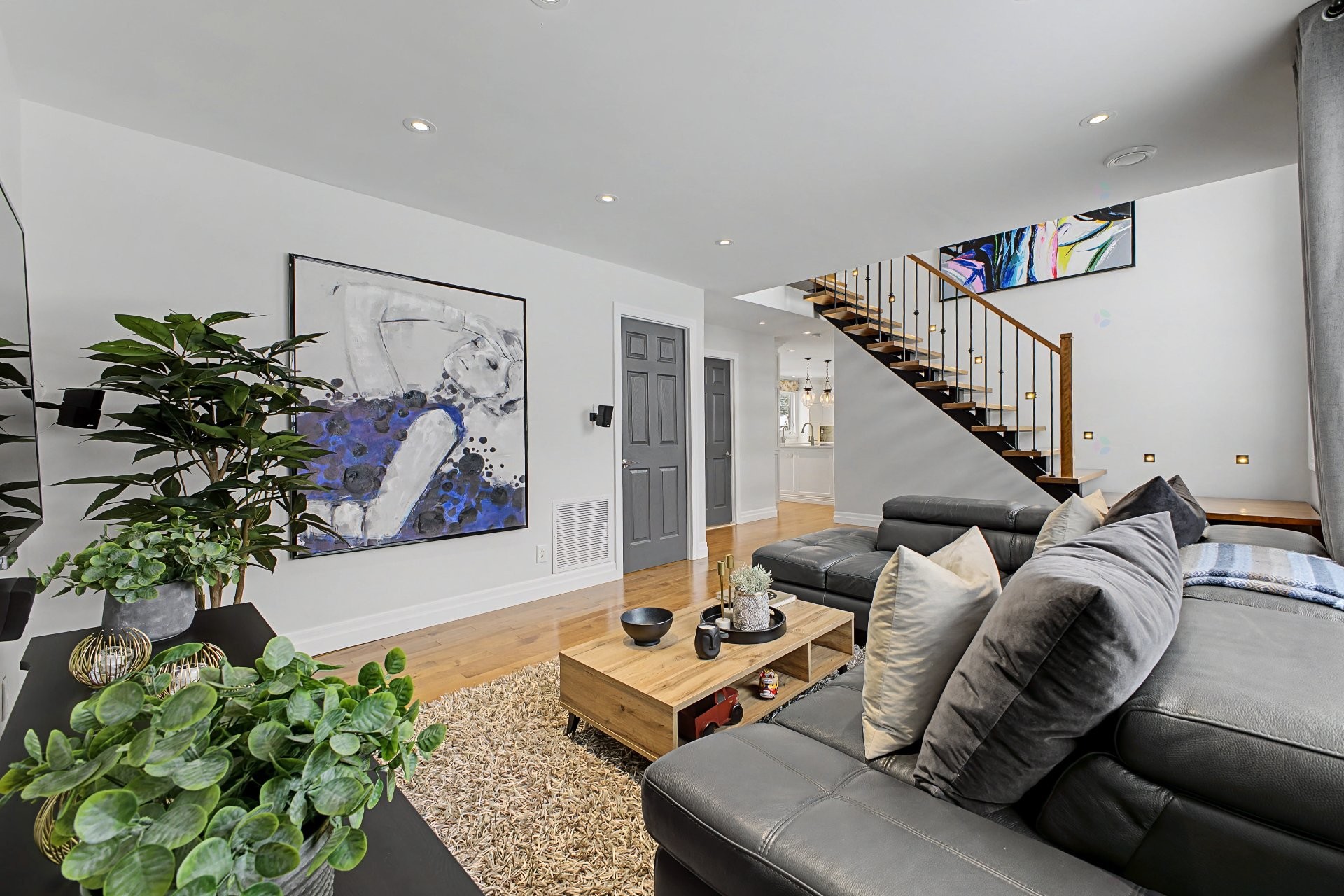 









1130


Rue Goyer

,
Saint-Bruno-de-Montarville,




QC
J3V3Z1

