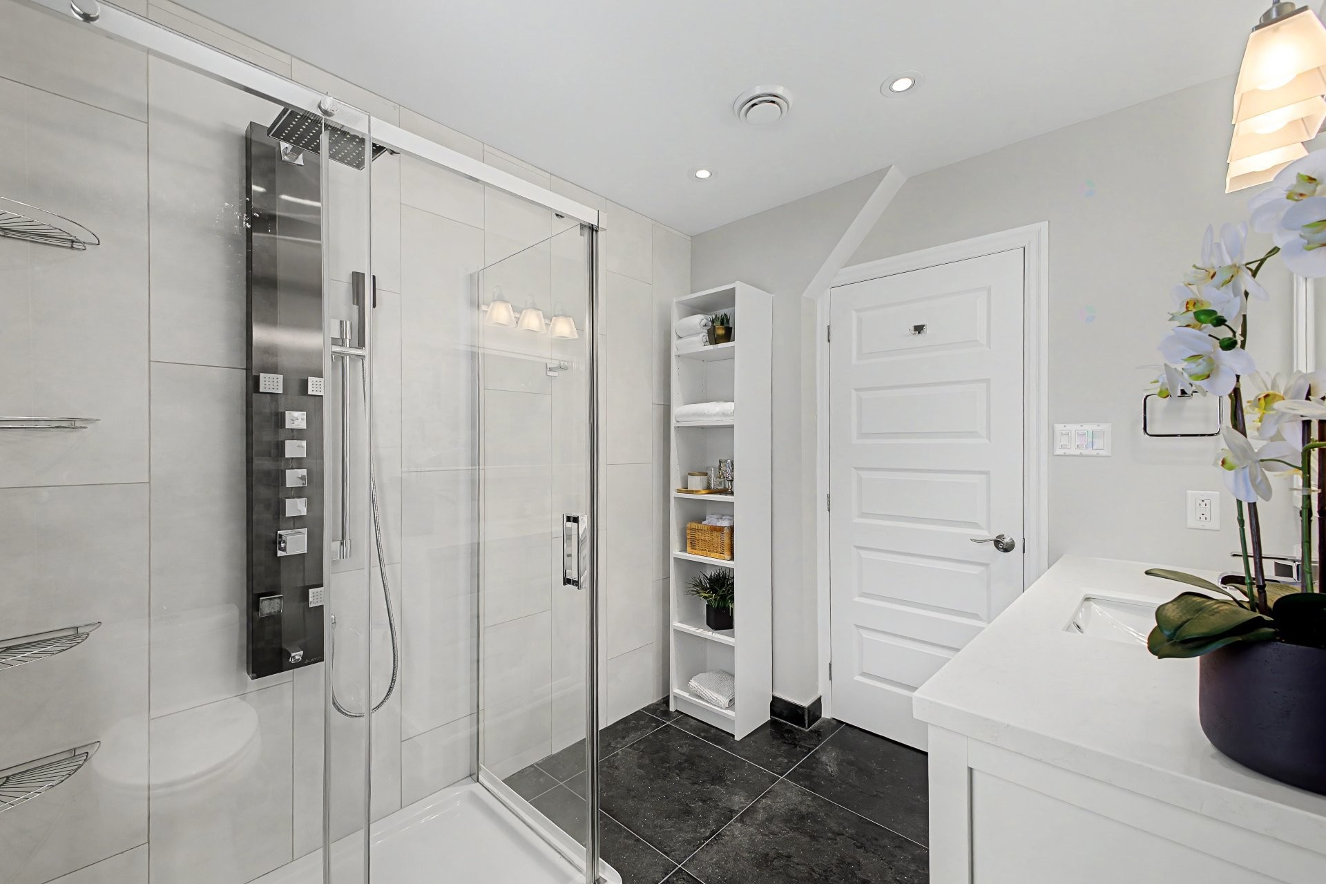 









1130


Rue Goyer

,
Saint-Bruno-de-Montarville,




QC
J3V3Z1

