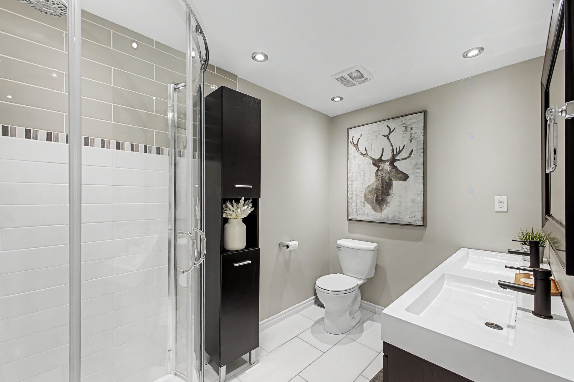 









1130


Rue Goyer

,
Saint-Bruno-de-Montarville,




QC
J3V3Z1

