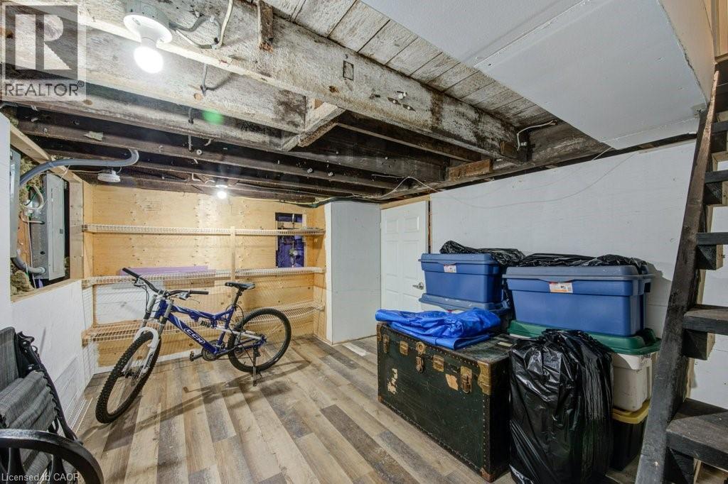 












83 OXFORD Street

,
Woodstock,




Ontario
N4S6A4

