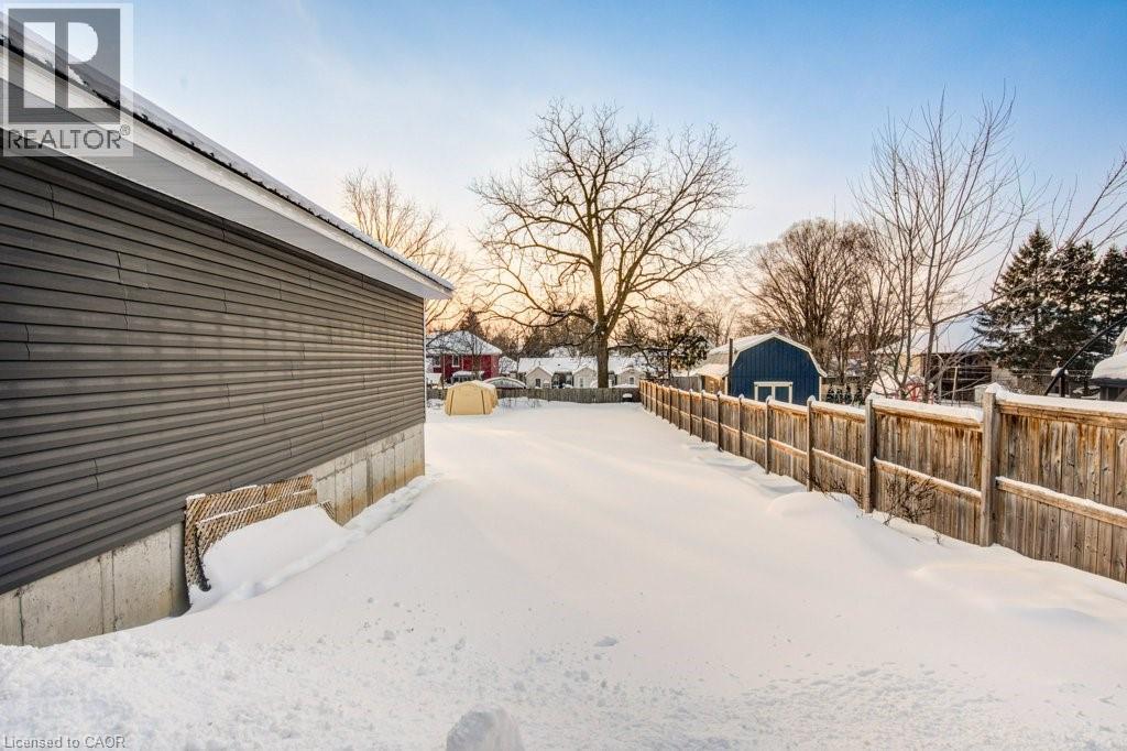 












83 OXFORD Street

,
Woodstock,




Ontario
N4S6A4

