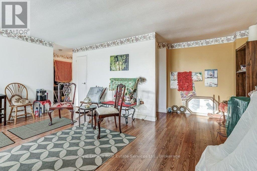 












17 - 15 ALBRIGHT ROAD

,
Hamilton (Vincent),




Ontario
L8K5J2

