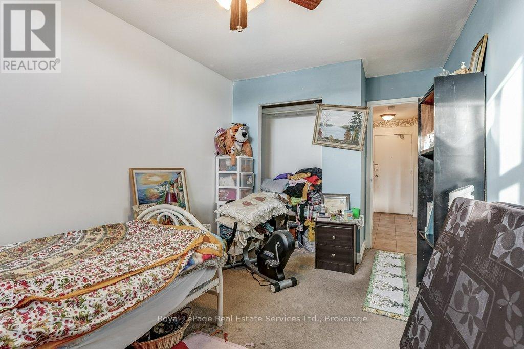 












17 - 15 ALBRIGHT ROAD

,
Hamilton (Vincent),




Ontario
L8K5J2

