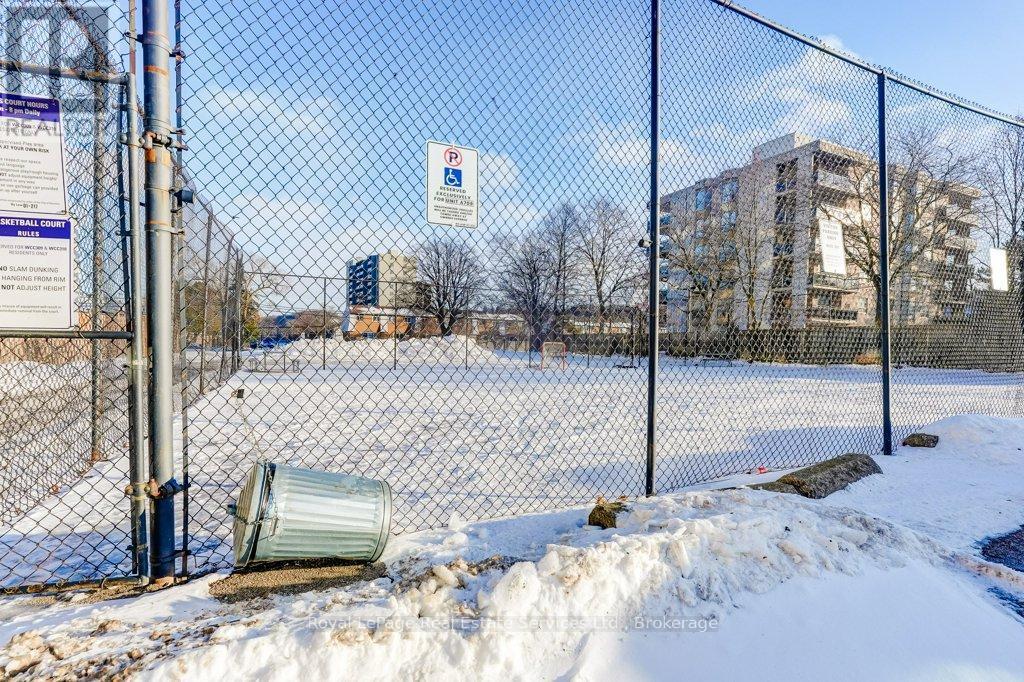 












17 - 15 ALBRIGHT ROAD

,
Hamilton (Vincent),




Ontario
L8K5J2

