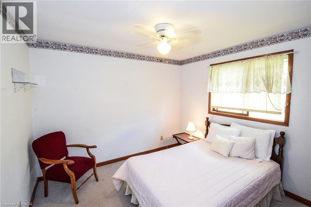 












725 CROSS Street W

,
Dunnville,




Ontario
N1A1N6

