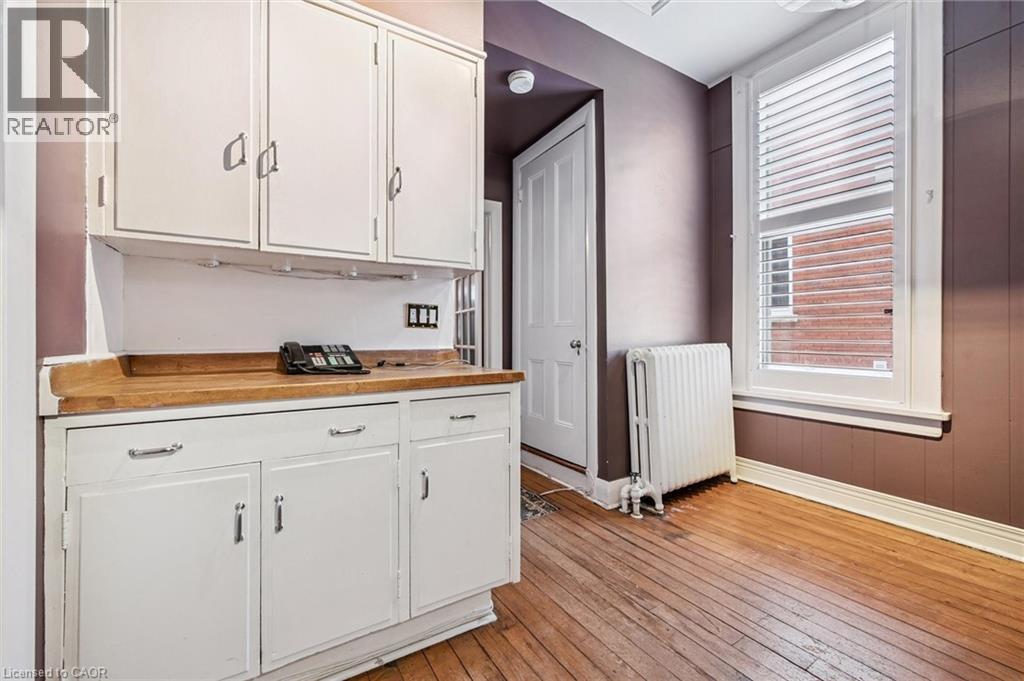 












143 NORFOLK Street

,
Guelph,




Ontario
N1H4J7

