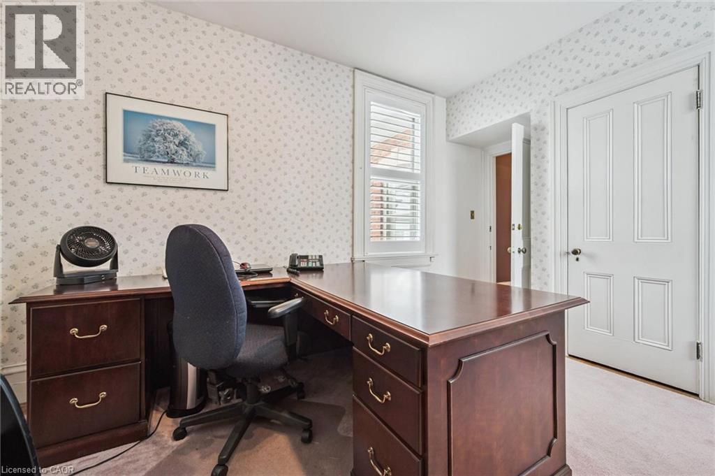 












143 NORFOLK Street

,
Guelph,




Ontario
N1H4J7

