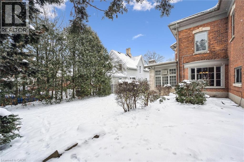 












143 NORFOLK Street

,
Guelph,




Ontario
N1H4J7

