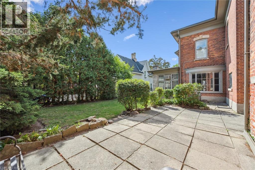 












143 NORFOLK Street

,
Guelph,




Ontario
N1H4J7

