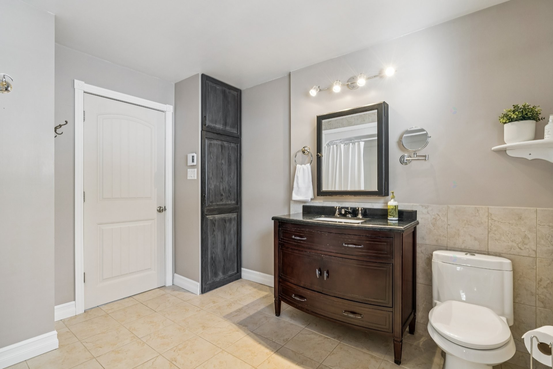 









60


Ch. de la Côte-à-Menick

,
Mandeville,




QC
J0K1L0

