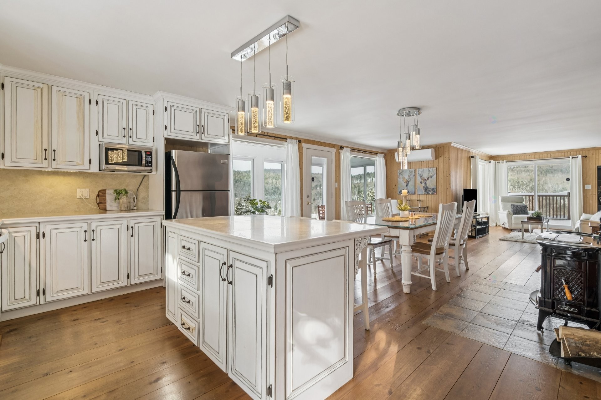 









60


Ch. de la Côte-à-Menick

,
Mandeville,




QC
J0K1L0

