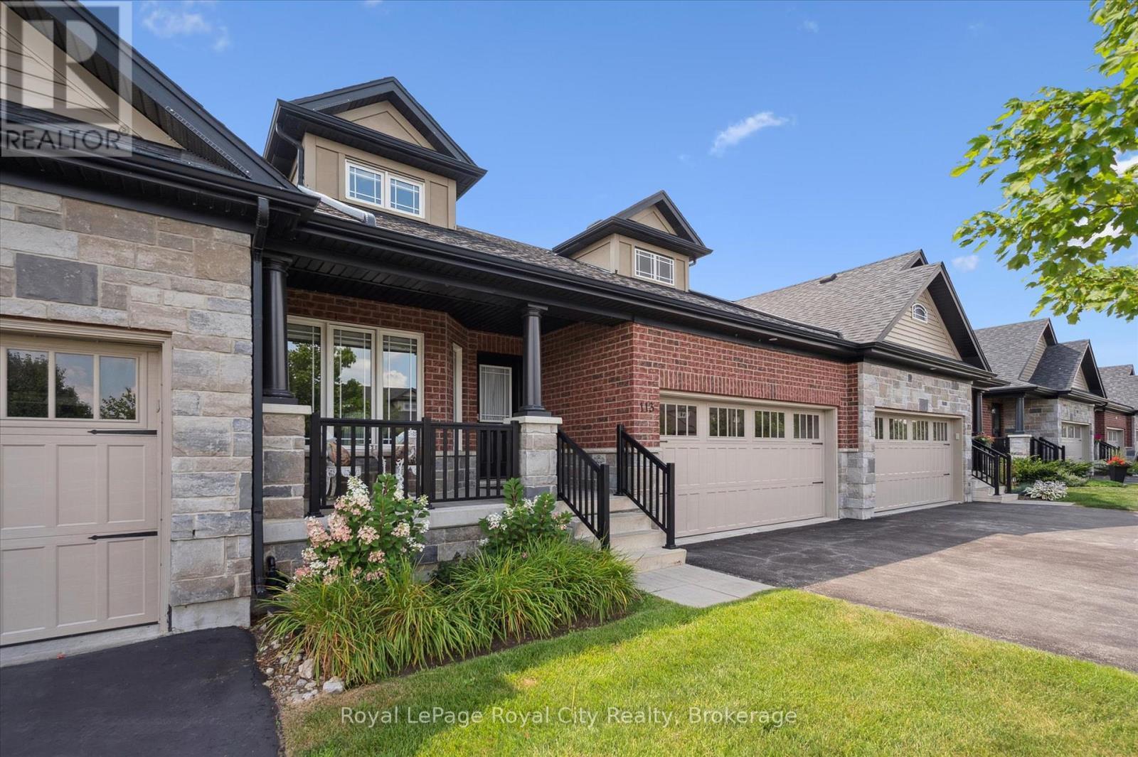 












113 ABERDEEN STREET

,
Centre Wellington (Fergus),




Ontario
N1M0B8

