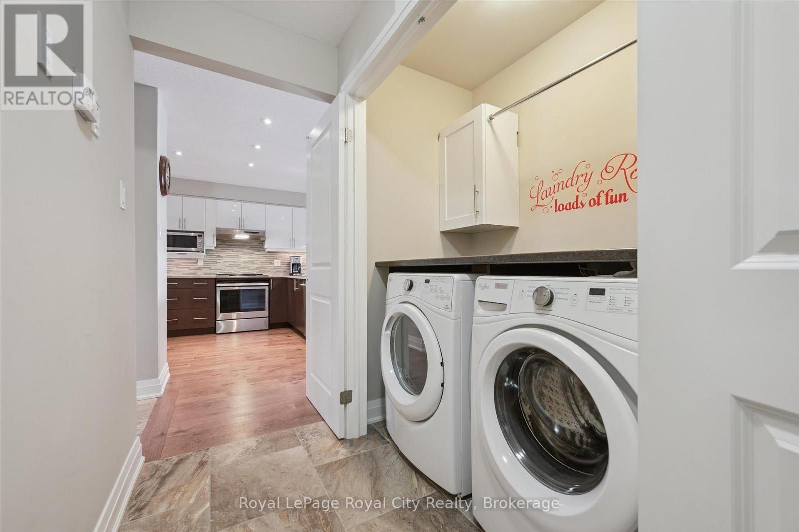 












113 ABERDEEN STREET

,
Centre Wellington (Fergus),




Ontario
N1M0B8

