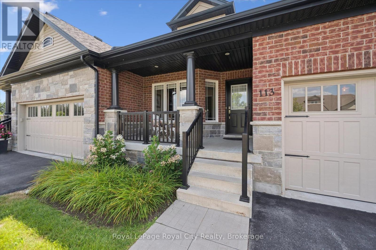 












113 ABERDEEN STREET

,
Centre Wellington (Fergus),




Ontario
N1M0B8

