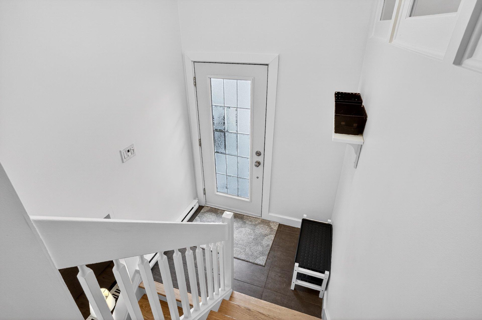 









2625


Av. de la Volière

,
Laval (Sainte-Rose),




QC
H7L3V6

