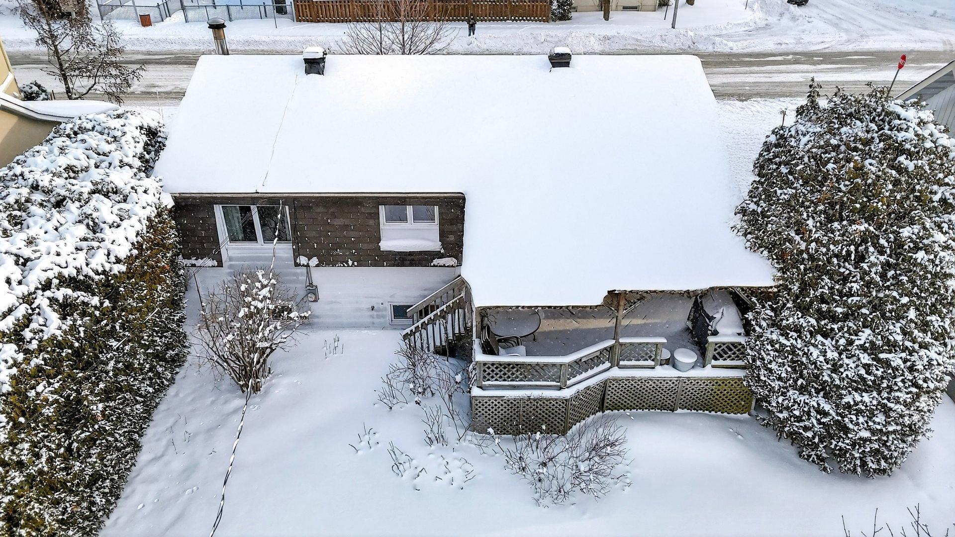 









2625


Av. de la Volière

,
Laval (Sainte-Rose),




QC
H7L3V6

