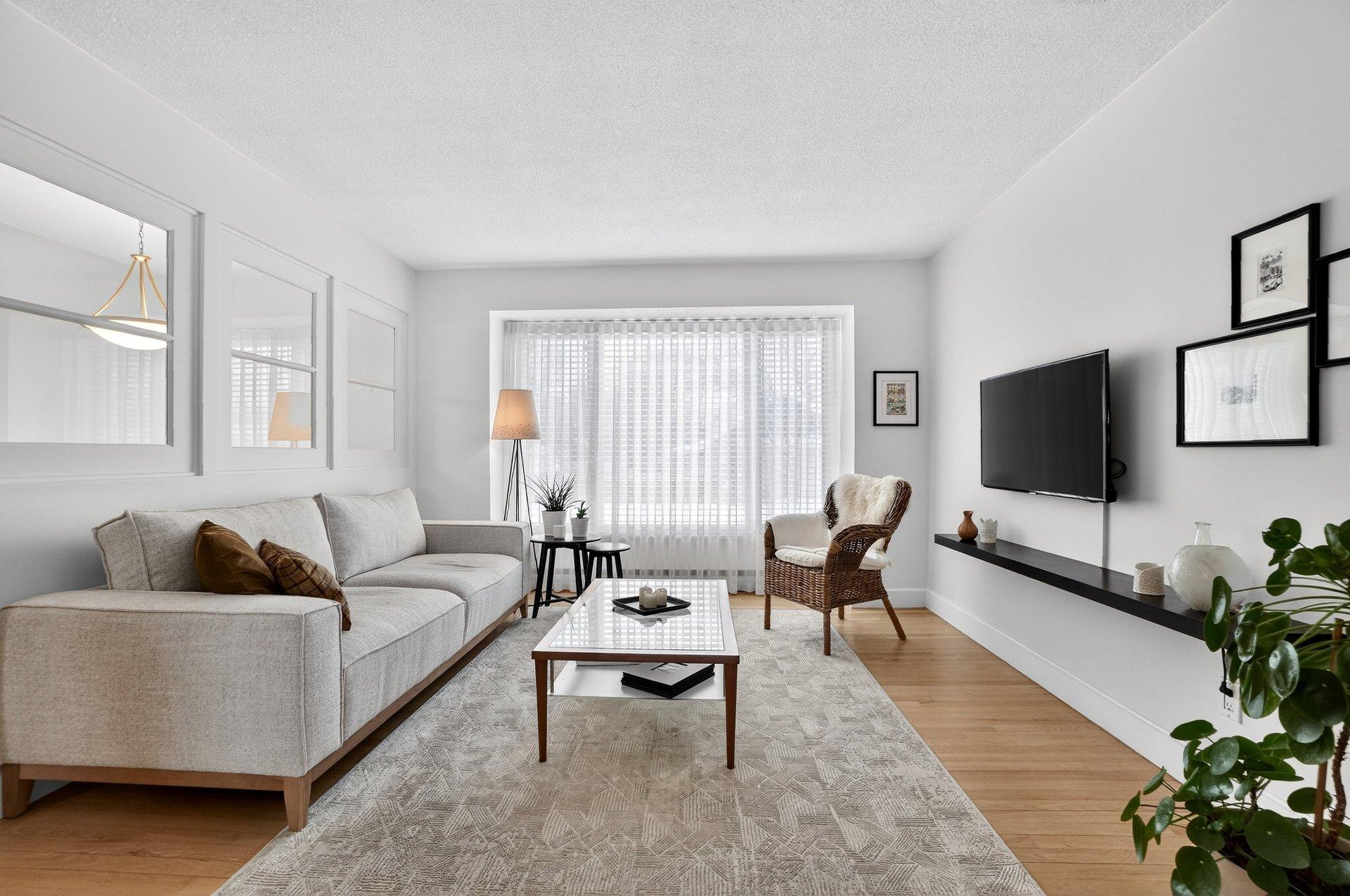 









2625


Av. de la Volière

,
Laval (Sainte-Rose),




QC
H7L3V6

