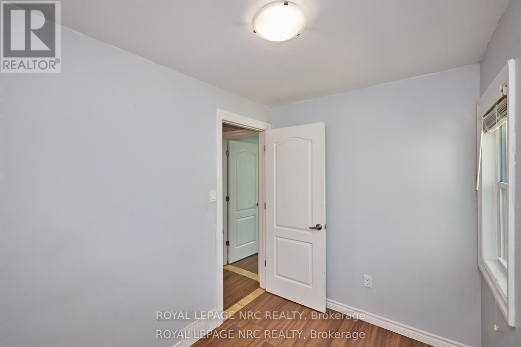 












557 GENEVA STREET

,
St. Catharines (Lakeport),




Ontario
L2N2J1

