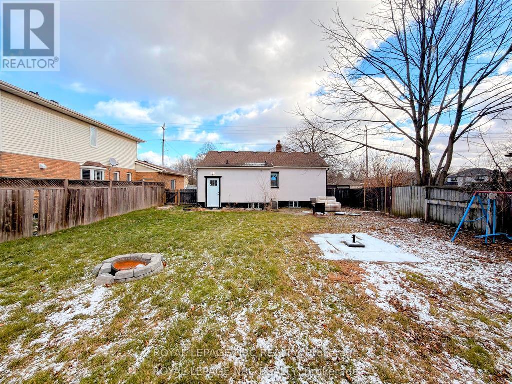 












557 GENEVA STREET

,
St. Catharines (Lakeport),




Ontario
L2N2J1

