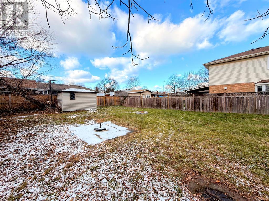 












557 GENEVA STREET

,
St. Catharines (Lakeport),




Ontario
L2N2J1

