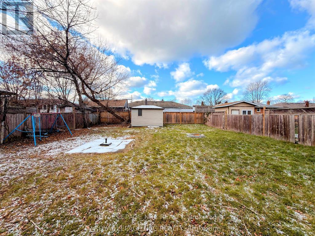 












557 GENEVA STREET

,
St. Catharines (Lakeport),




Ontario
L2N2J1

