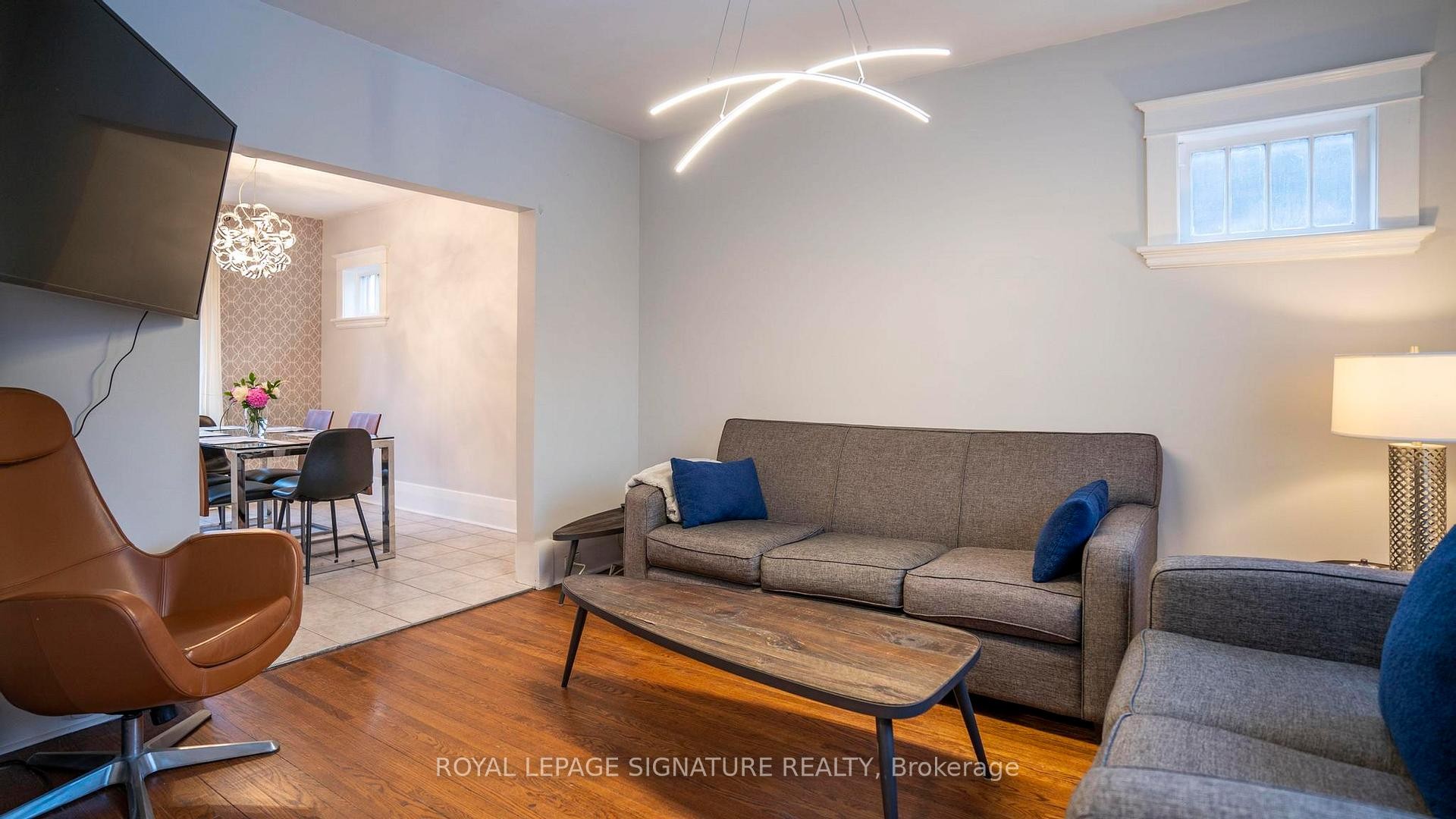 









2


McDonald

Avenue,
London North,




ON
N6G 1B1

