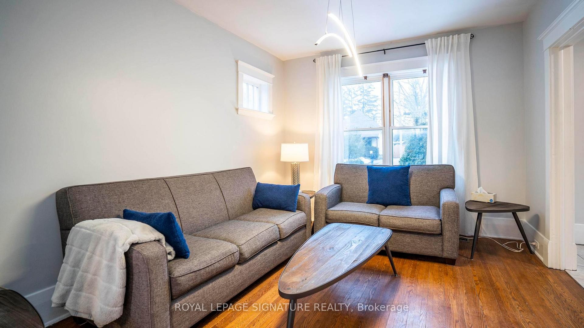 









2


McDonald

Avenue,
London North,




ON
N6G 1B1

