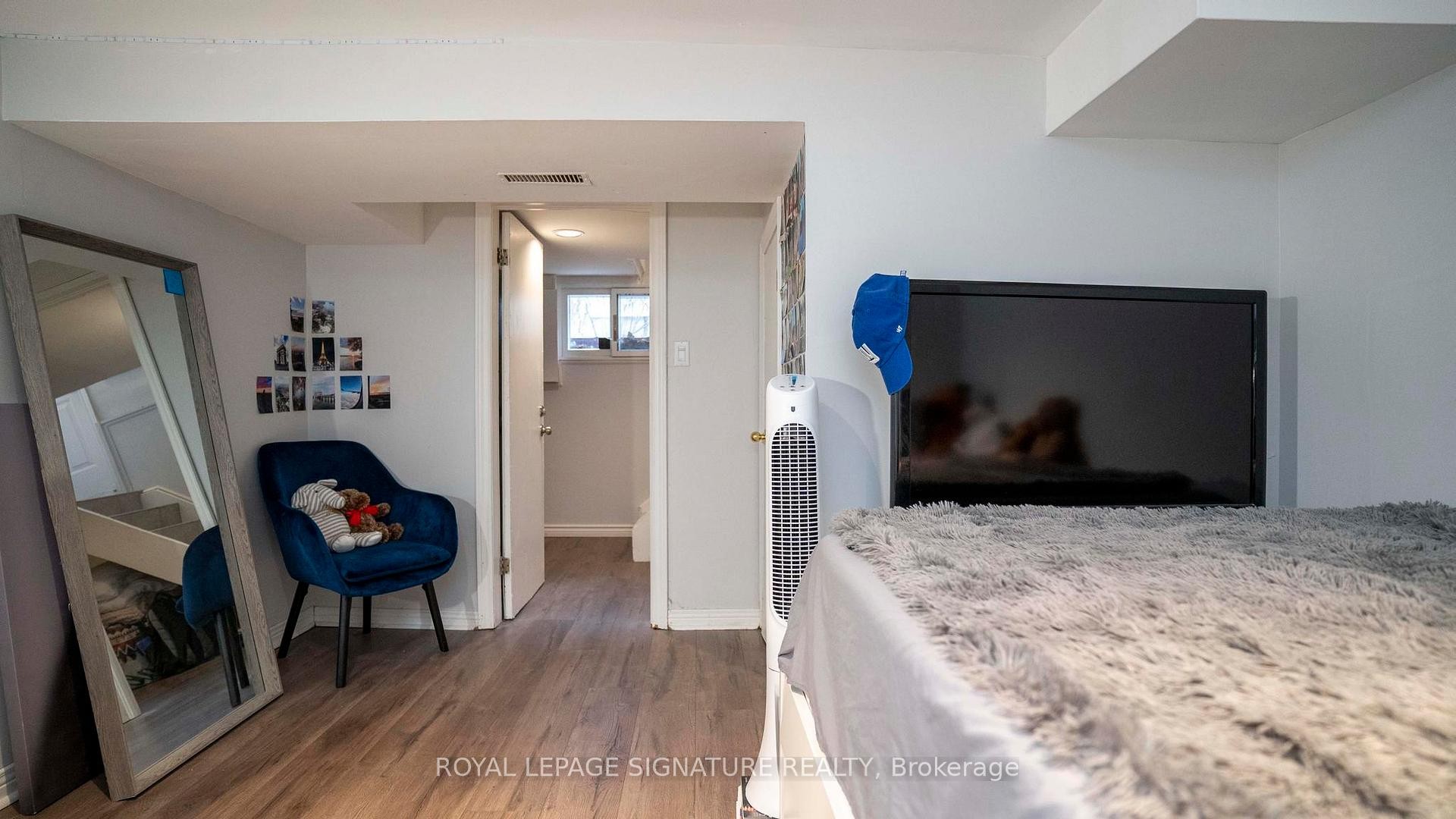 









2


McDonald

Avenue,
London North,




ON
N6G 1B1

