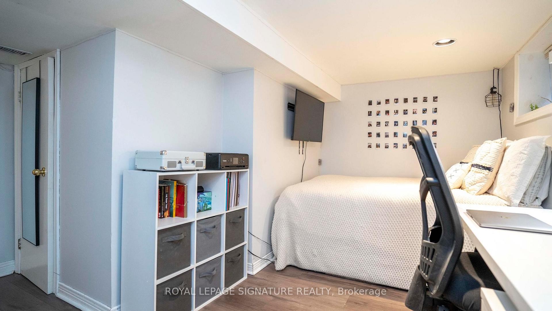 









2


McDonald

Avenue,
London North,




ON
N6G 1B1

