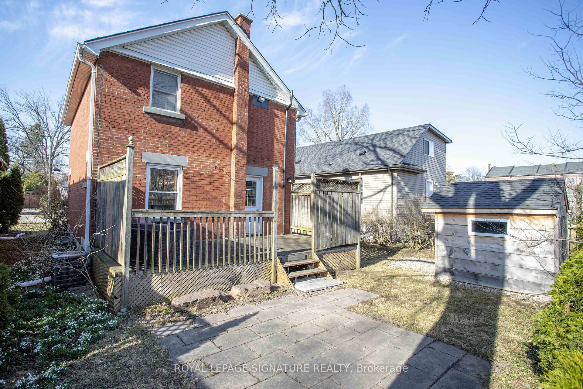 









2


McDonald

Avenue,
London North,




ON
N6G 1B1

