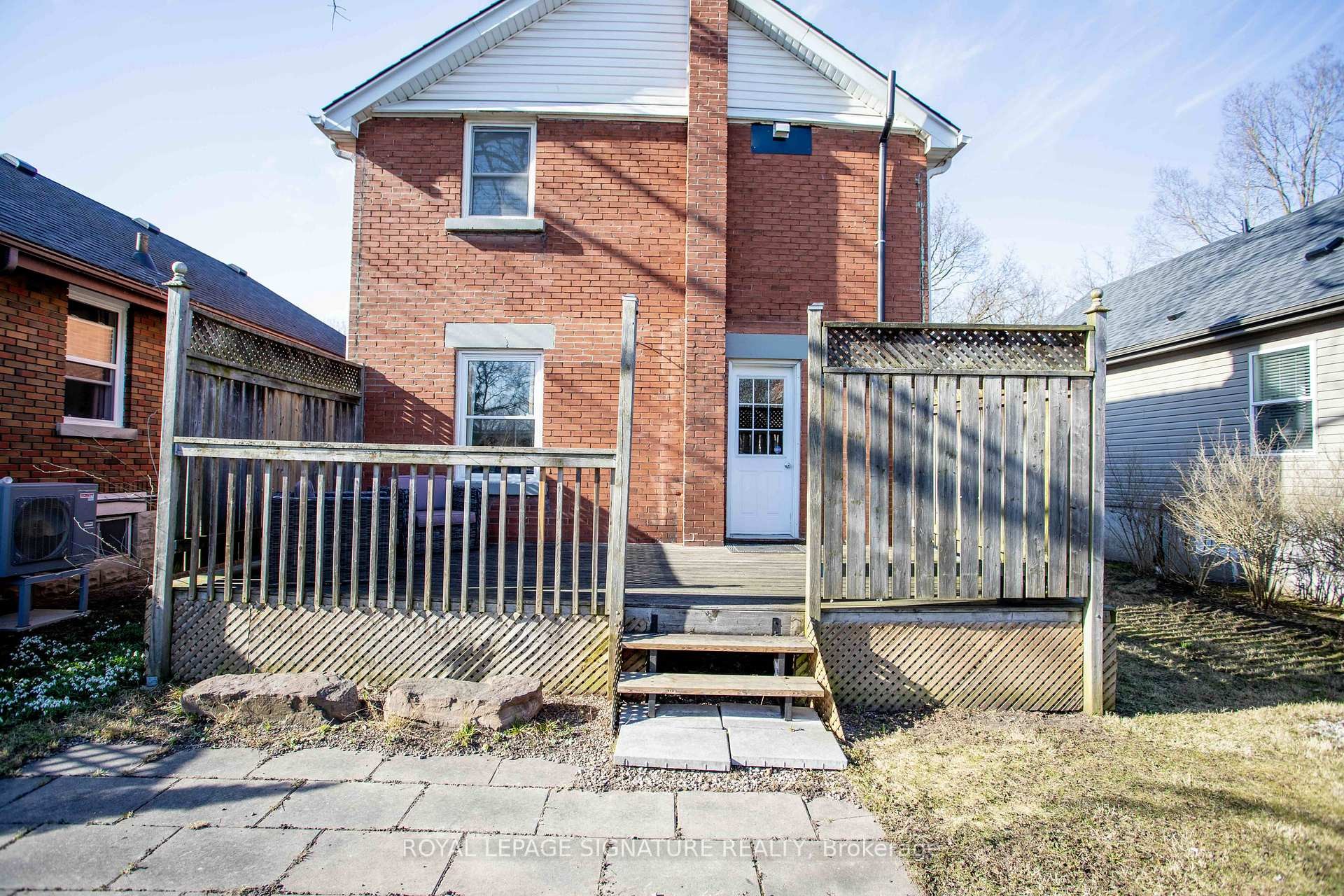 









2


McDonald

Avenue,
London North,




ON
N6G 1B1

