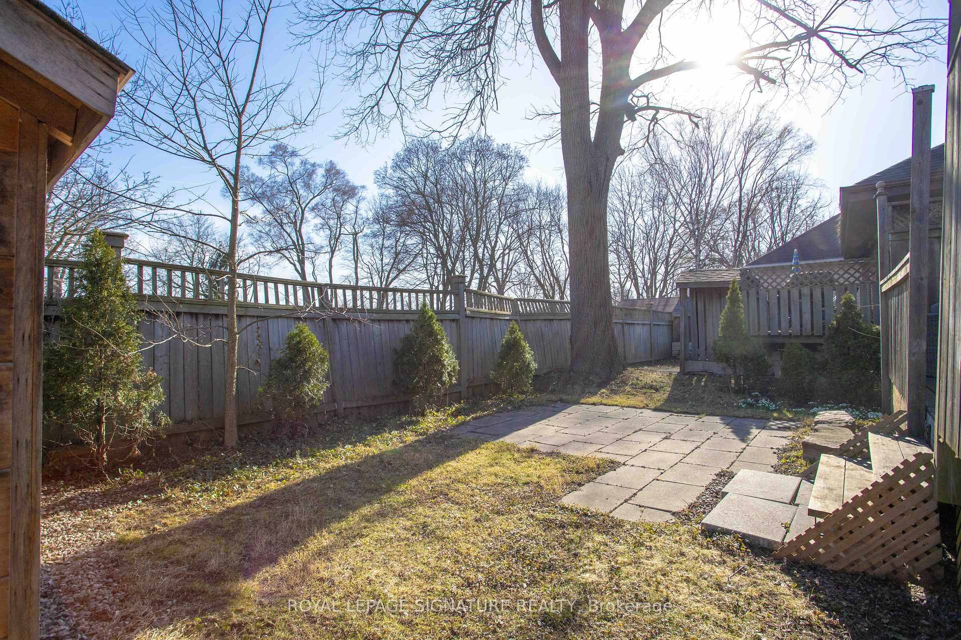 









2


McDonald

Avenue,
London North,




ON
N6G 1B1

