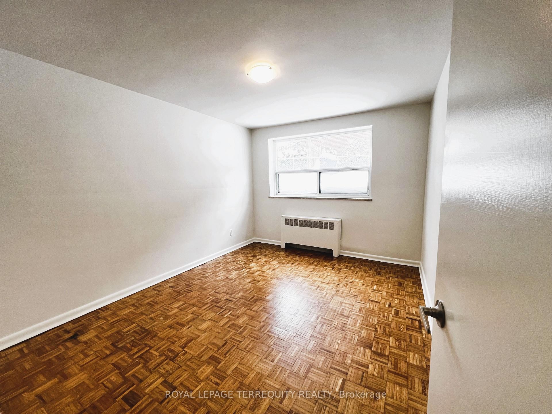 









39


Leduc

Drive, 3,
Toronto,




ON
M9W 2A8

