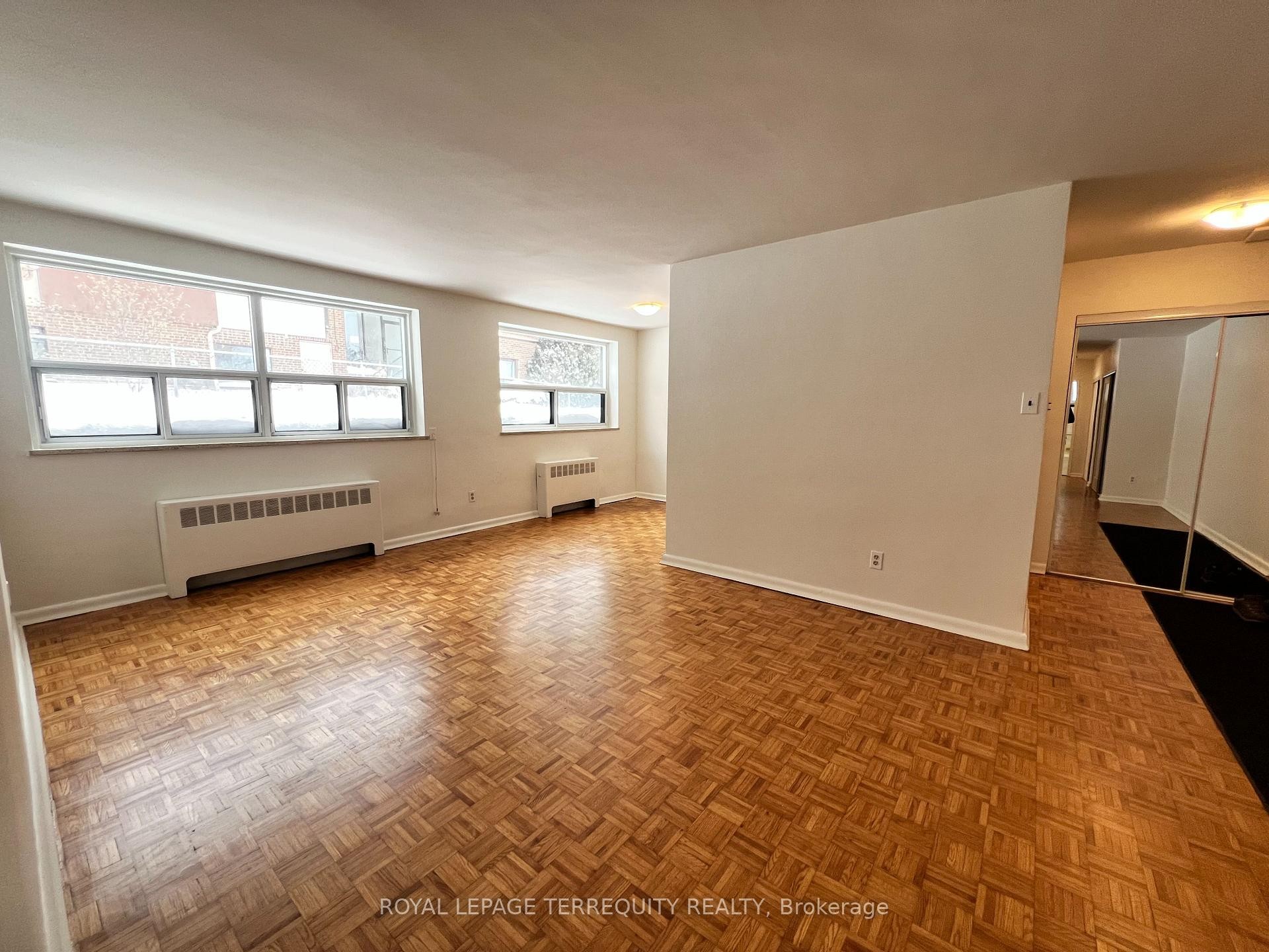 









39


Leduc

Drive, 3,
Toronto,




ON
M9W 2A8

