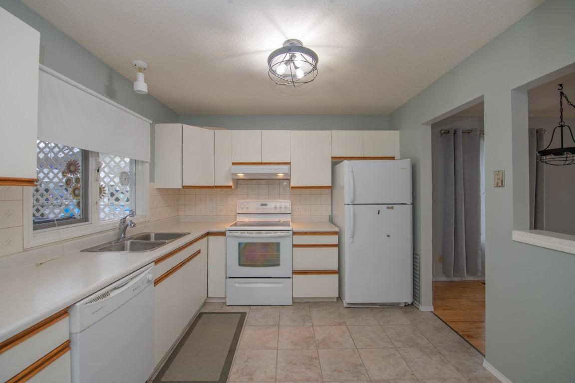 









3900


27

Avenue, 87,
Vernon,




BC
V1T 9E6

