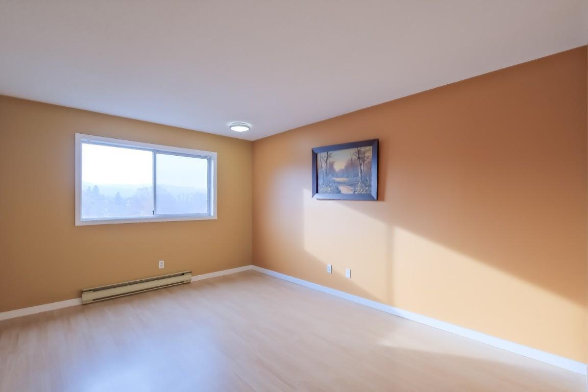 









255


McIntosh

Road, 305,
Kelowna,




BC
V1X 2C5

