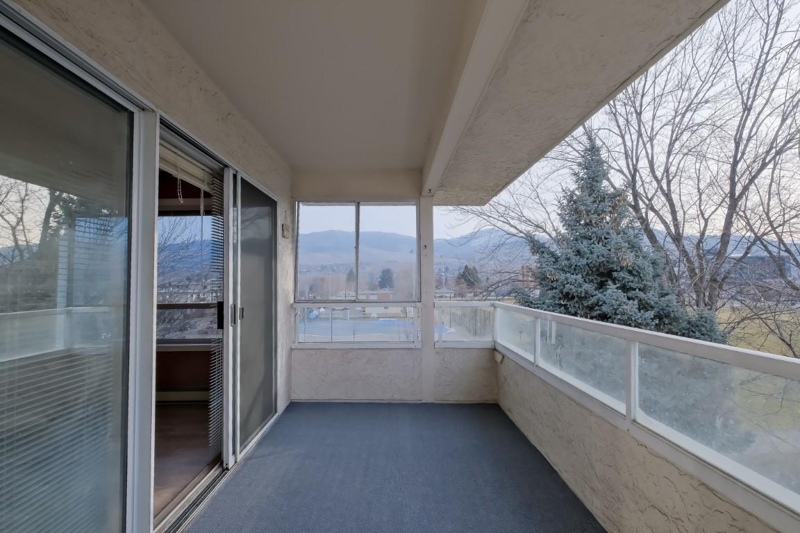 









255


McIntosh

Road, 305,
Kelowna,




BC
V1X 2C5

