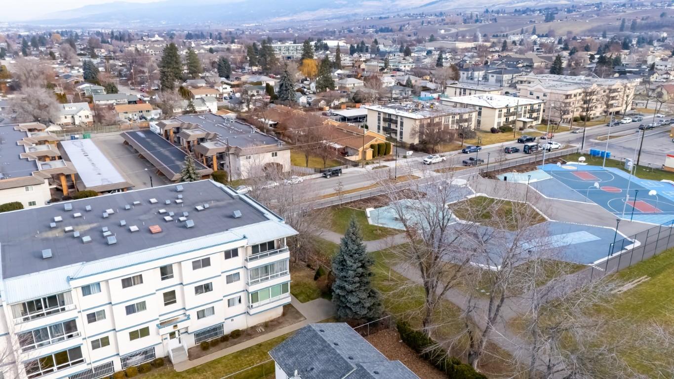 









255


McIntosh

Road, 305,
Kelowna,




BC
V1X 2C5

