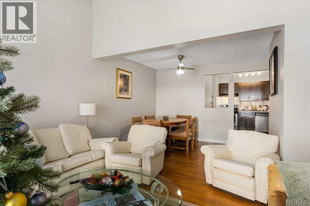 












901, 2520 Palliser Drive SW

,
Calgary,




Alberta
T2V4S9

